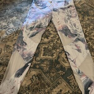 Fabletics Gray and White Leggings Artistic Design